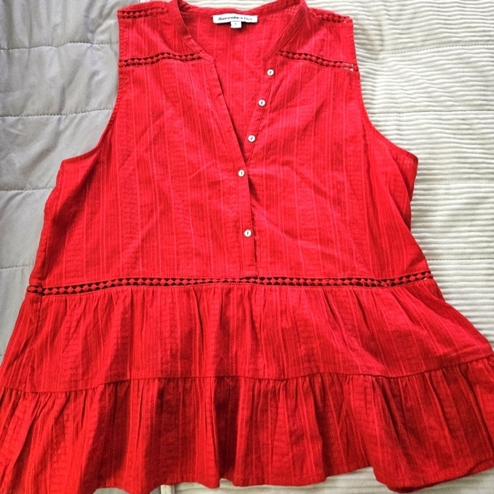 Abercrombie & Fitch Red Sleeveless Women's Top Size L